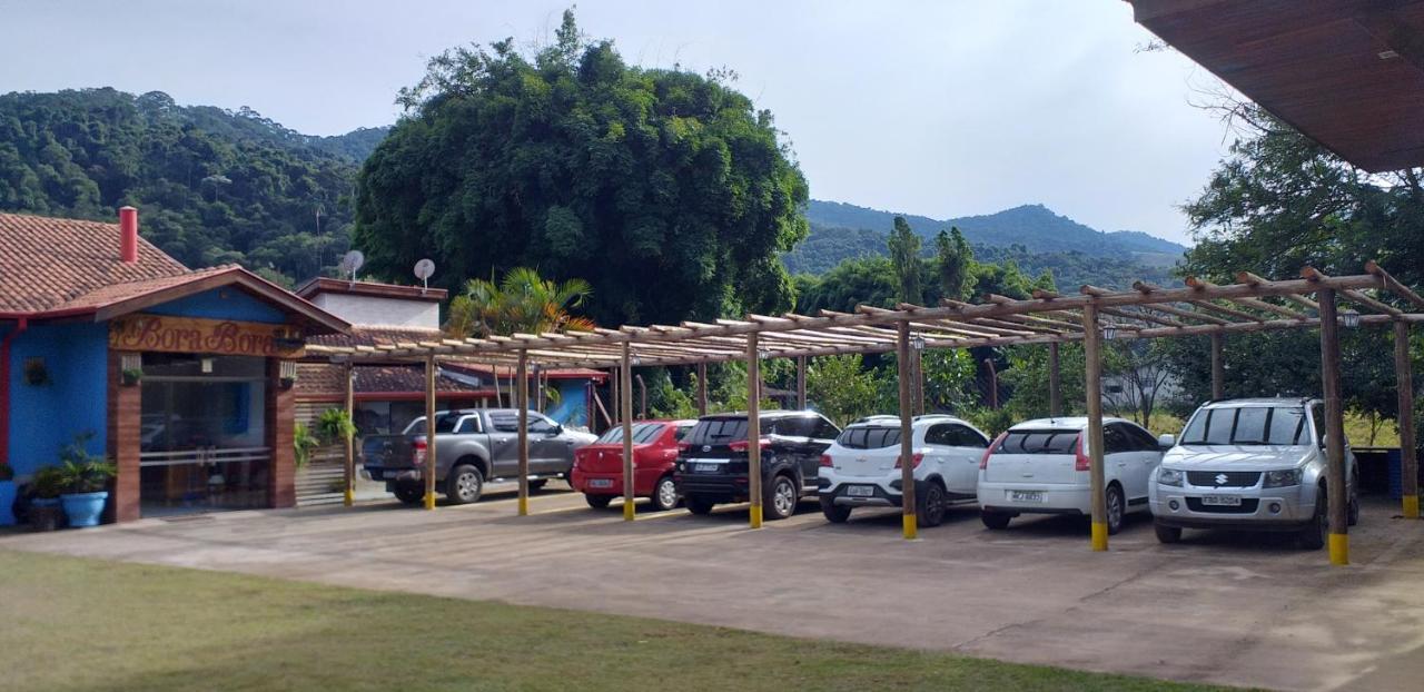 Pousada E Restaurante Bora Bora Da Serra São Bento do Sapucaí Eksteriør billede