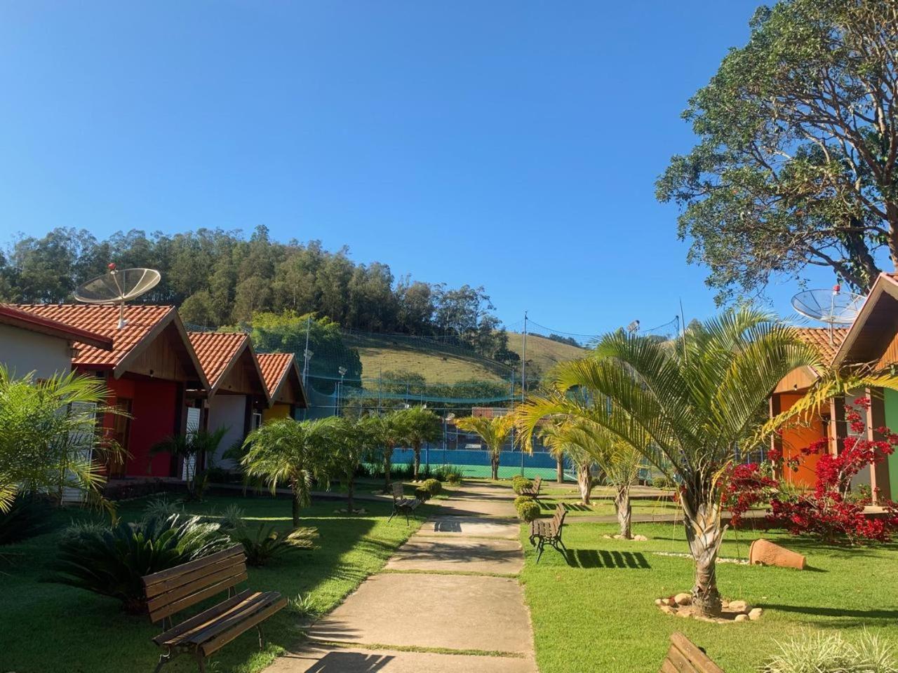 Pousada E Restaurante Bora Bora Da Serra São Bento do Sapucaí Eksteriør billede
